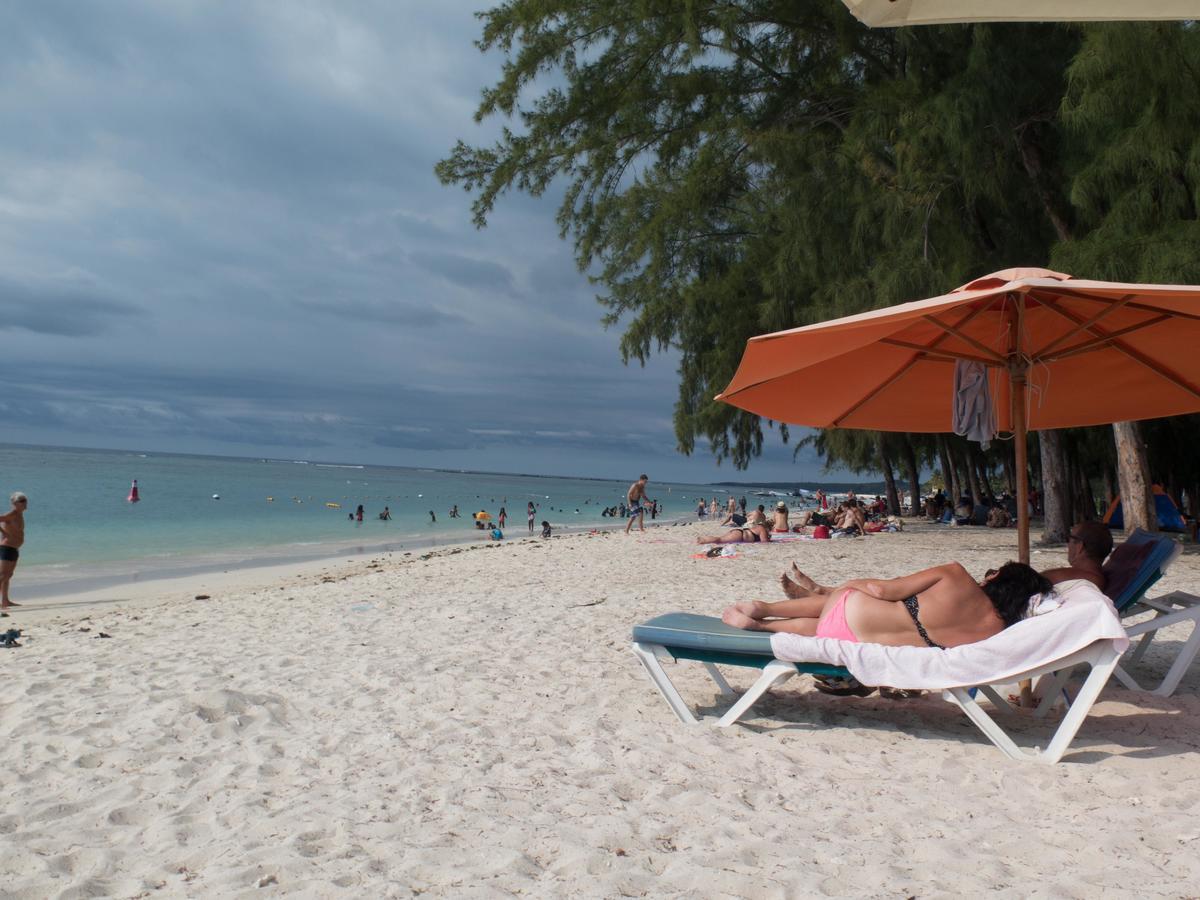 Villa Bienvenue Beachfront House Flic-en-Flacq Екстериор снимка